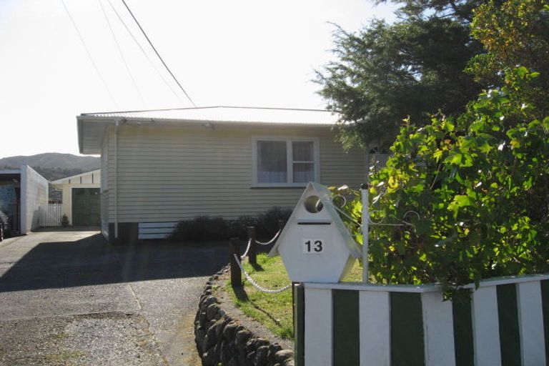 Photo of property in 13 Ruthven Road, Wainuiomata, Lower Hutt, 5014