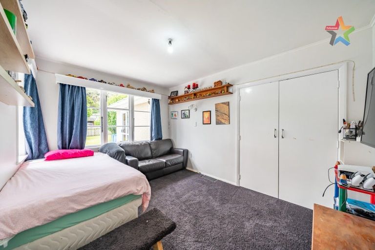 Photo of property in 36 Horoeka Street, Stokes Valley, Lower Hutt, 5019