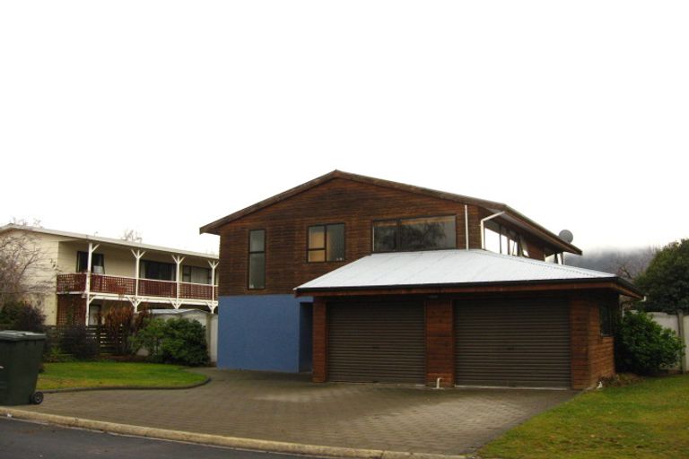Photo of property in 14 Hood Crescent, Arrowtown, 9302