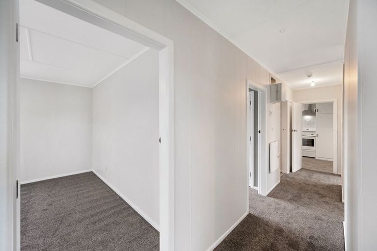 Photo of property in 4 Bright Crescent, Maraenui, Napier, 4110