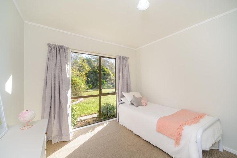 Photo of property in 5 Williams Road, Tokomaru, Palmerston North, 4474