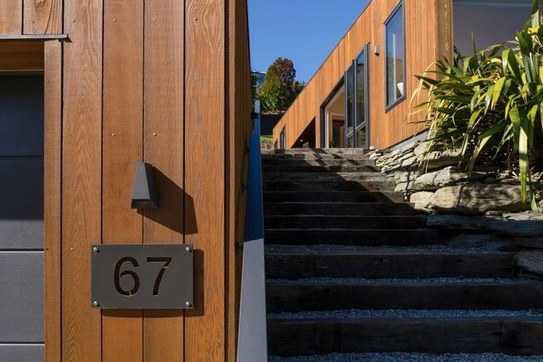 Photo of property in 67 Mcdonnell Road, Arrowtown, 9302