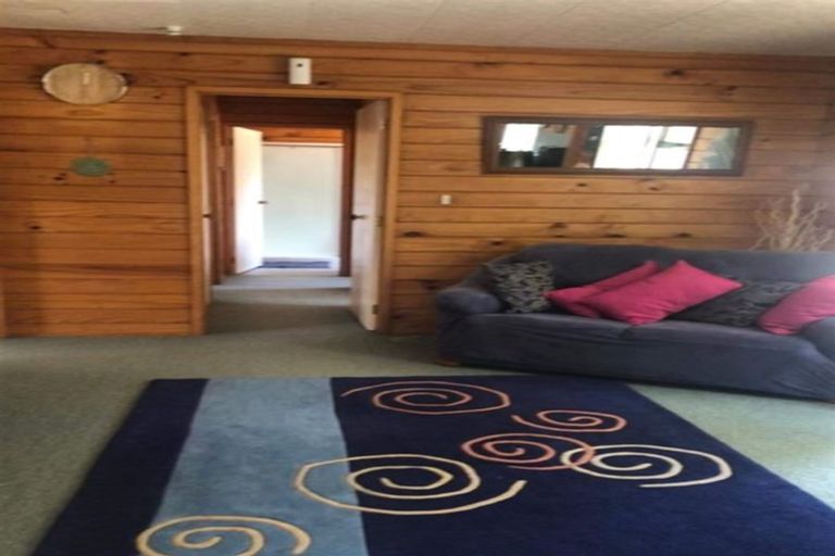 Photo of property in 2/53 Hellyers Street, Birkdale, Auckland, 0626