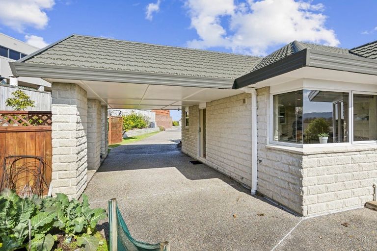 Photo of property in 111 Milne Drive, Paraparaumu, 5032