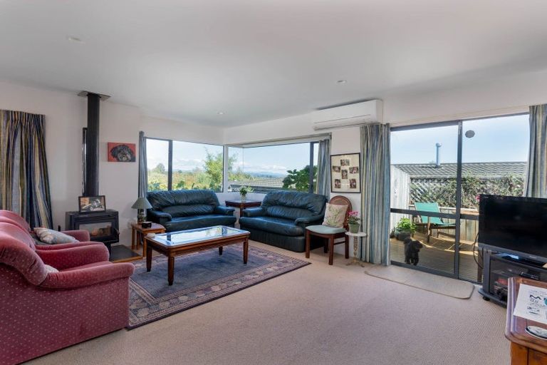 Photo of property in 75b Harvey Street, Waipahihi, Taupo, 3330