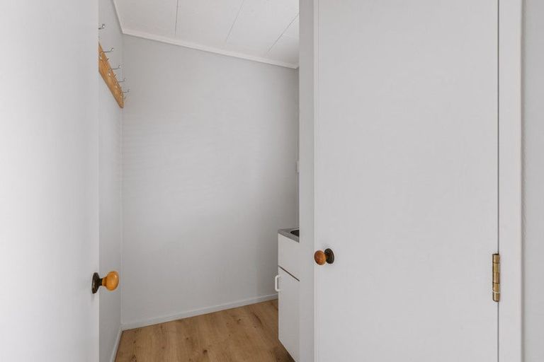 Photo of property in 2 Walnut Grove, Omokoroa, 3114