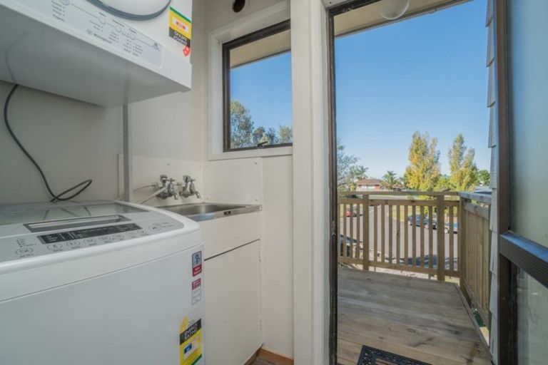 Photo of property in 11 Forster Place, West Harbour, Auckland, 0618