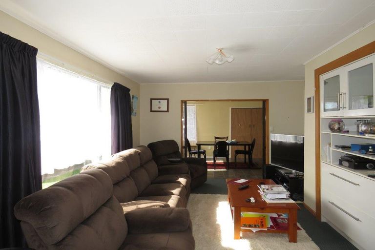 Photo of property in 54 Glengarry Crescent, Glengarry, Invercargill, 9810