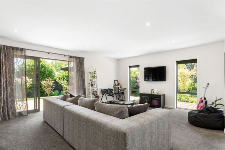 Photo of property in 2/282 Papanui Road, Merivale, Christchurch, 8052