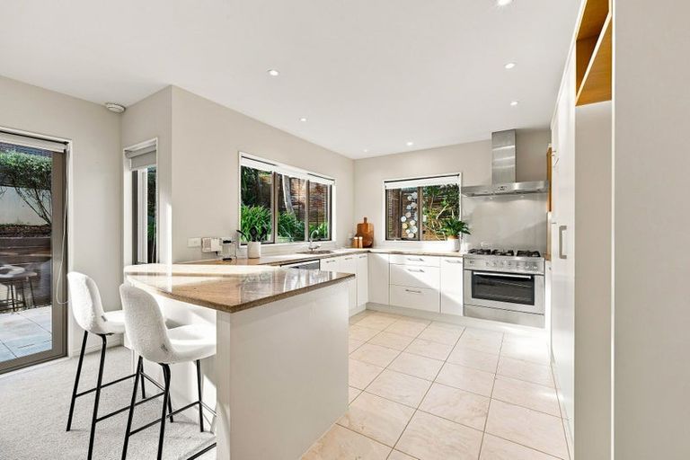 Photo of property in 1b Brighton Terrace, Mairangi Bay, Auckland, 0630