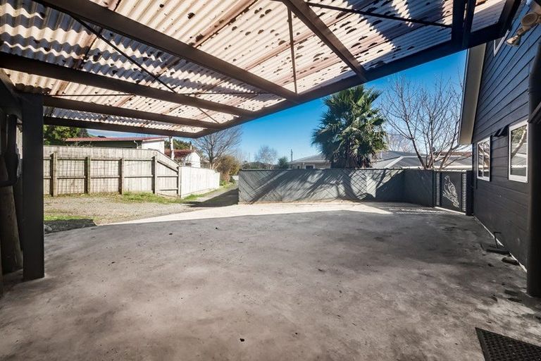 Photo of property in 95 Elizabeth Street, Waikanae, 5036