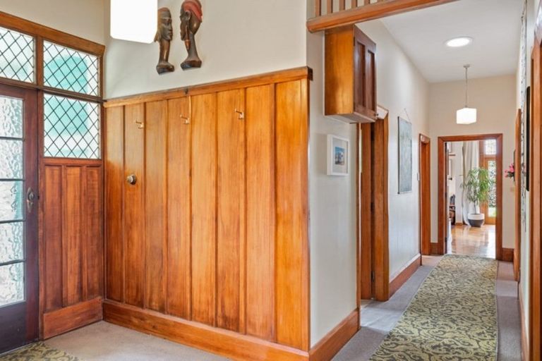 Photo of property in 216 Geraldine Street, Edgeware, Christchurch, 8013