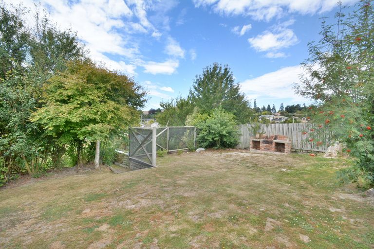 Photo of property in 24 Roseness Street, Palmerston, 9430