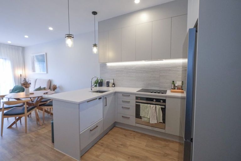 Photo of property in 4/2 Waipa Street, Birkenhead, Auckland, 0626