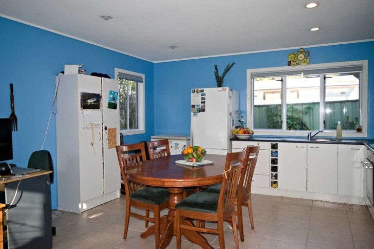 Photo of property in 2/33 Egremont Street, Belmont, Auckland, 0622