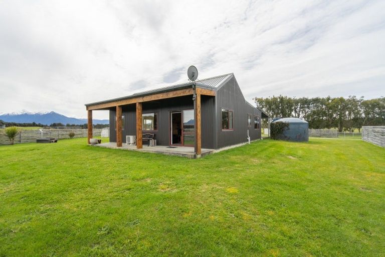 Photo of property in 88 Holmwood Road, Manapouri, Te Anau, 9679