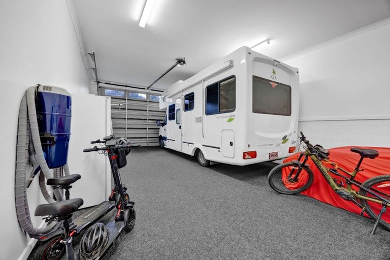 Photo of property in 91a Karina Road, Merrilands, New Plymouth, 4312