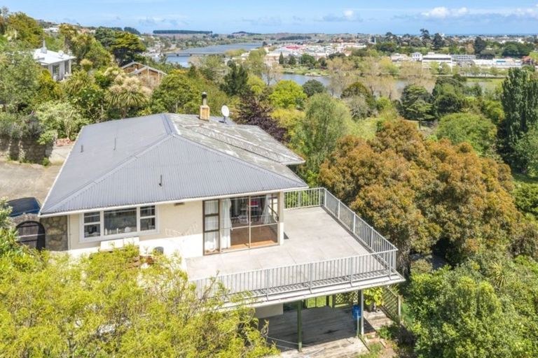 Photo of property in 23 Wairere Road, Bastia Hill, Whanganui, 4500