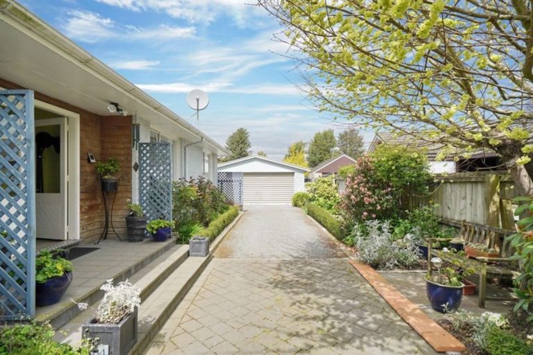 Photo of property in 11 Lacy Gate Place, Woodend, 7610