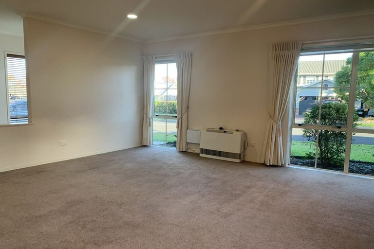 Photo of property in 2 Kinloch Drive, Bethlehem, Tauranga, 3110