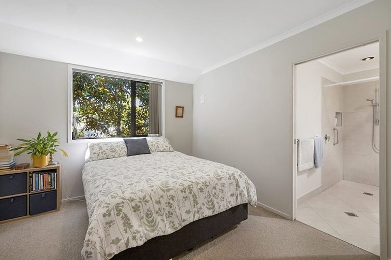 Photo of property in 48 Magnolia Drive, Westown, New Plymouth, 4310