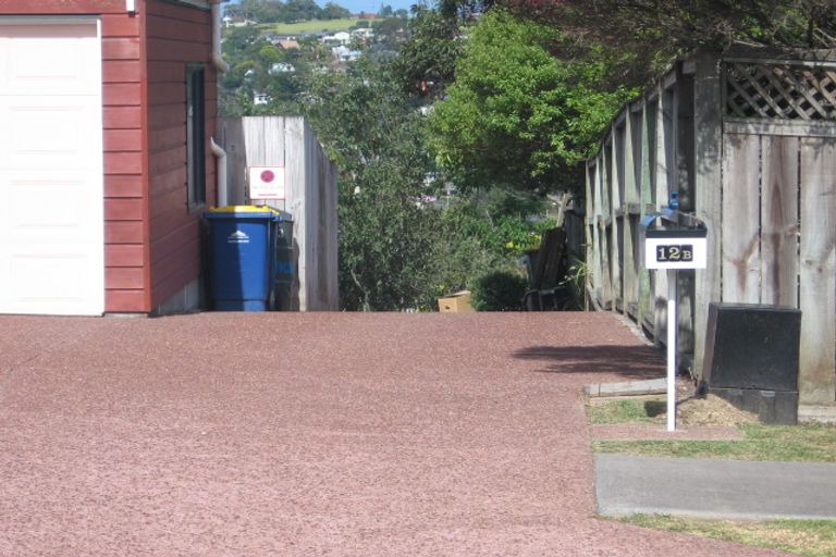 Photo of property in 1/12 Heathglen Place, Bayview, Auckland, 0629