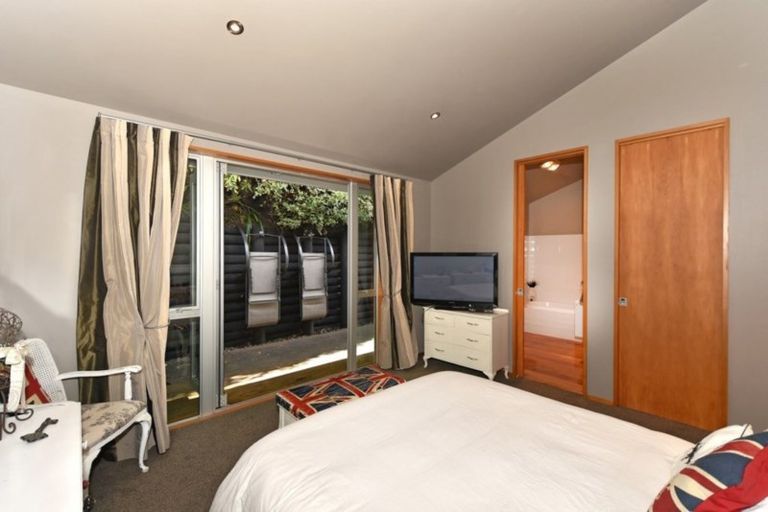 Photo of property in 5 Roseneath Place, Cashmere, Christchurch, 8022