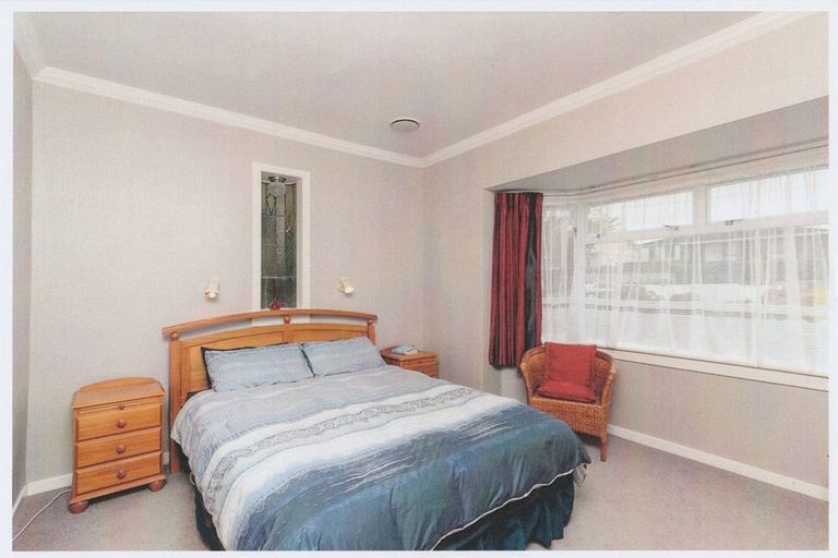 Photo of property in 8 Mahoe Street, Strandon, New Plymouth, 4312