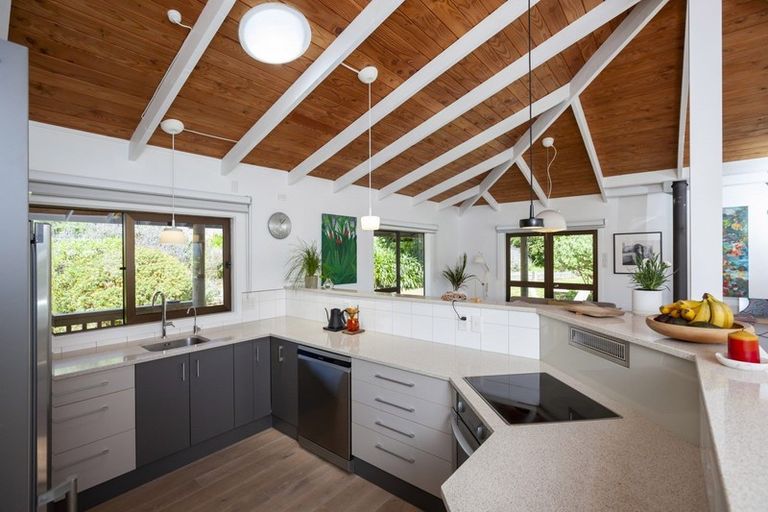 Photo of property in 19 Tainui Street, Raumati Beach, Paraparaumu, 5032