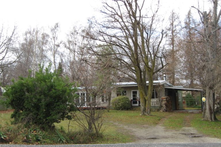 Photo of property in 24 Lindsay Place, Wanaka, 9305