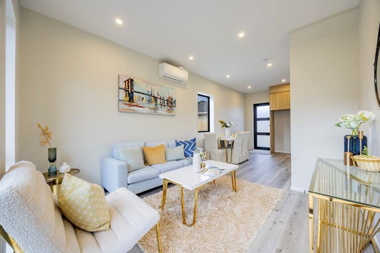 Photo of property in 14e Durham Street, Te Atatu Peninsula, Auckland, 0610