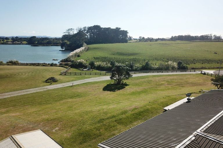 Photo of property in 17 Goble Road, Clarks Beach, 2679