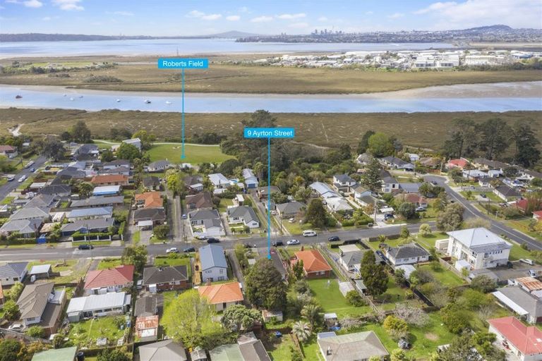 Photo of property in 9 Ayrton Street, Te Atatu South, Auckland, 0610