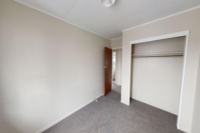 Photo of property in 16 Motuoapa Place, Kelvin Grove, Palmerston North, 4414