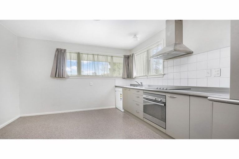 Photo of property in 31a Kirkwood Avenue, Upper Riccarton, Christchurch, 8041