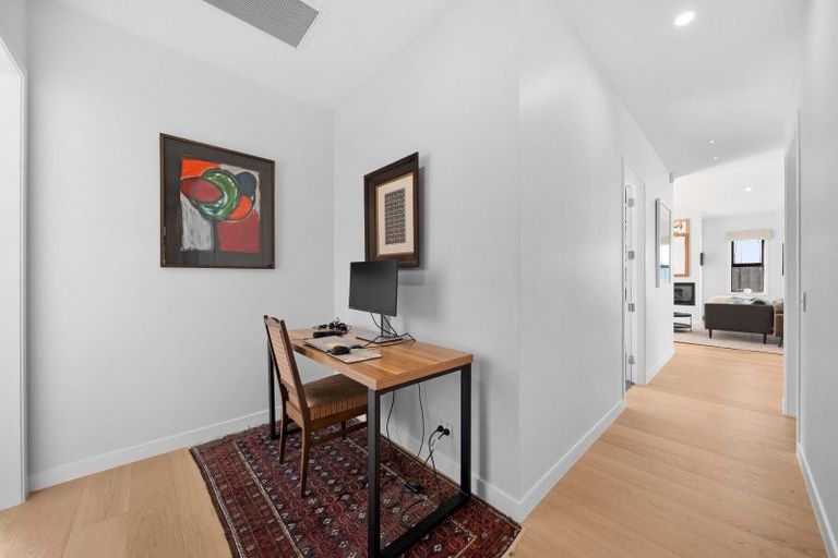 Photo of property in 42 Orchard Road, Greytown, 5712