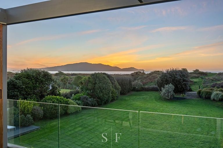 Photo of property in 114 Paetawa Road, Peka Peka, Waikanae, 5391