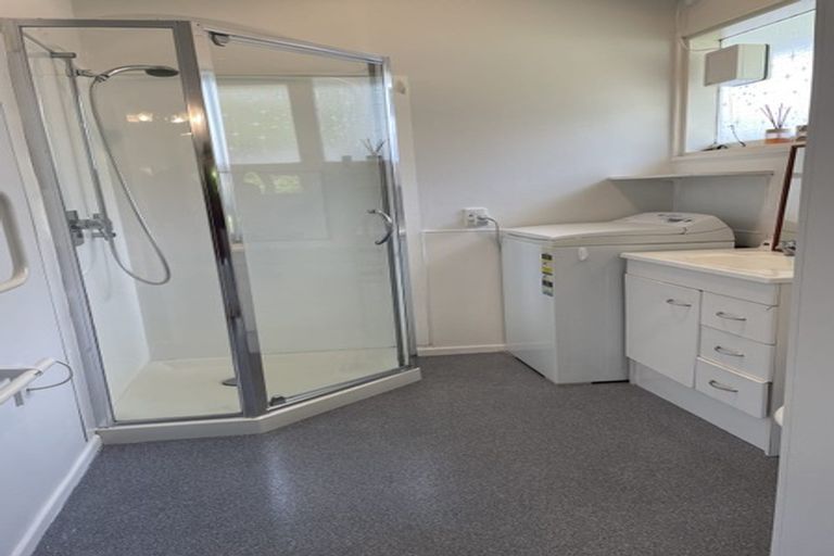 Photo of property in 62 Tio Tio Road, Miramar, Wellington, 6022