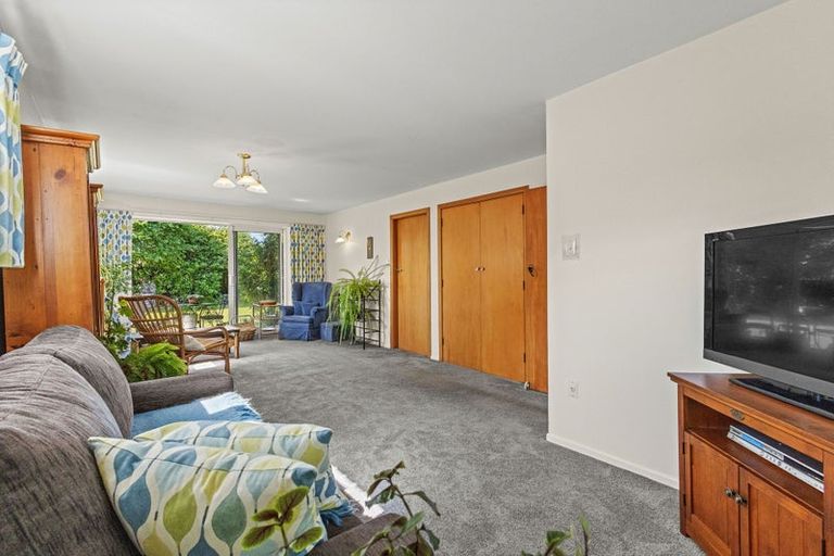 Photo of property in 32 Claridges Road, Casebrook, Christchurch, 8051