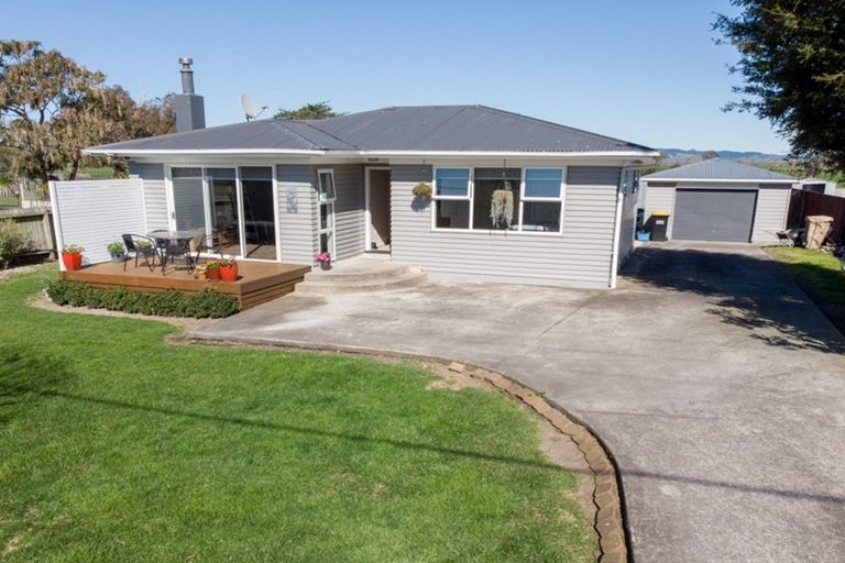 Photo of property in 67 Pipiroa Road, Ngatea, 3503