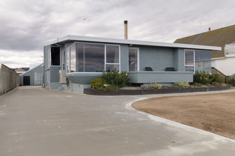 Photo of property in 111 North Shore Road, Eskdale, Napier, 4182