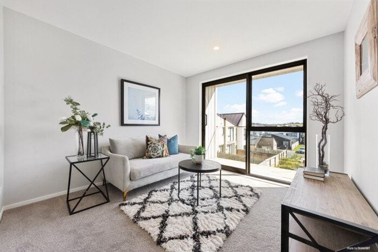 Photo of property in 72 Tahetoka Street, Westgate, Auckland, 0814