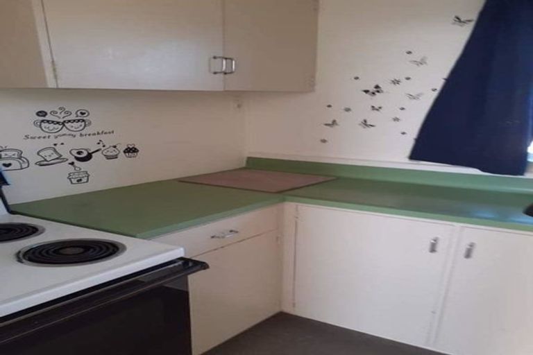 Photo of property in Beresford Apartments, 17/118 Russell Terrace, Berhampore, Wellington, 6023