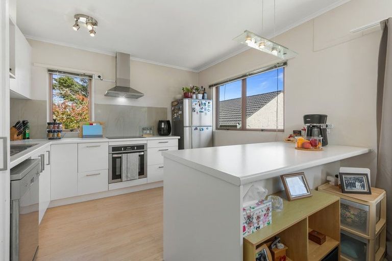 Photo of property in 11/29 James Street, Glenfield, Auckland, 0629