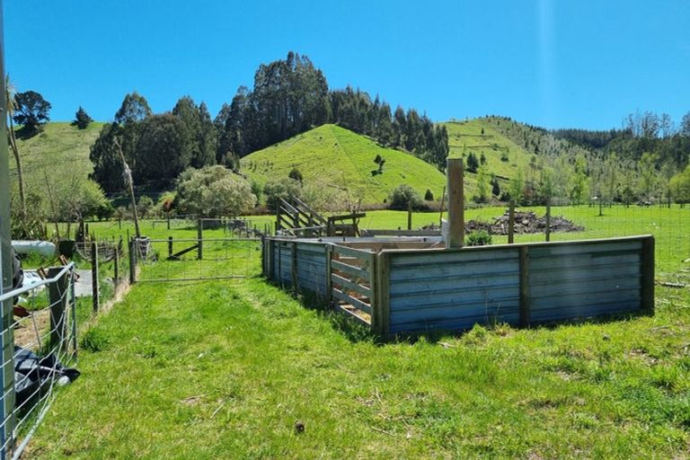 Photo of property in 299 Whangamata Road, Kinloch, Taupo, 3377