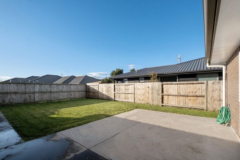 Photo of property in 22 Oka Street, Papamoa Beach, Papamoa, 3118