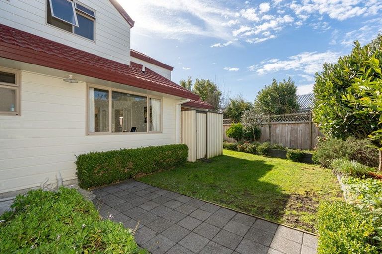 Photo of property in 10 Montrose Crescent, Huntington, Hamilton, 3210