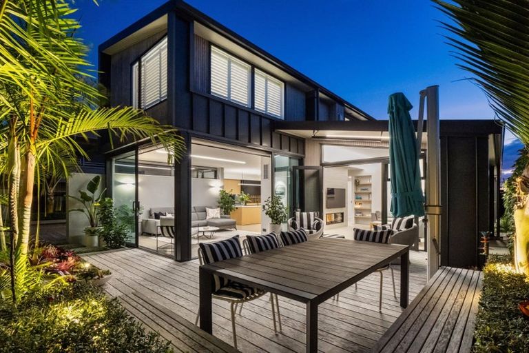 Photo of property in 35a Pitau Road, Mount Maunganui, 3116