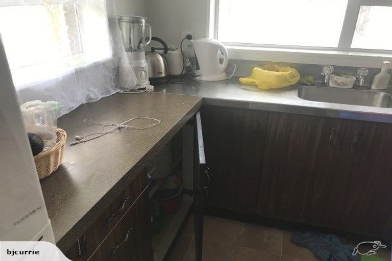 Photo of property in 718d Pioneer Highway, Takaro, Palmerston North, 4412