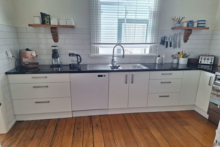 Photo of property in 224 Rutherford Street, Nelson, 7010